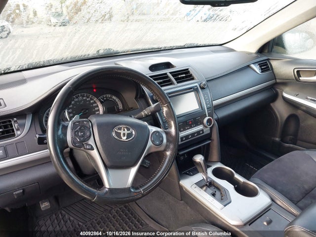40092864 :رقم المزاد ، 4T1BK1FK4CU006023 vin ، 2012 Toyota Camry مزاد بيع