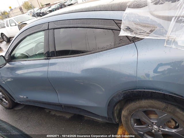 40092871 :رقم المزاد ، 3FMTK3SU8PMB08202 vin ، 2023 Ford Mustang Mach-e Premium مزاد بيع