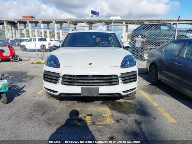 40092887 :رقم المزاد ، WP1AA2AY7NDA07561 vin ، 2022 Porsche Cayenne مزاد بيع
