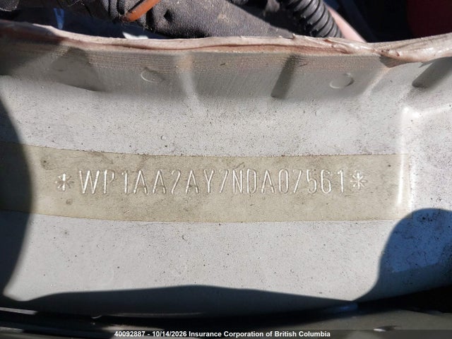 40092887 :رقم المزاد ، WP1AA2AY7NDA07561 vin ، 2022 Porsche Cayenne مزاد بيع