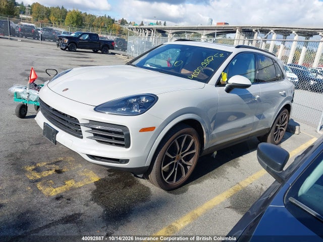 40092887 :رقم المزاد ، WP1AA2AY7NDA07561 vin ، 2022 Porsche Cayenne مزاد بيع