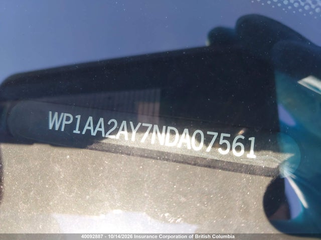 40092887 :رقم المزاد ، WP1AA2AY7NDA07561 vin ، 2022 Porsche Cayenne مزاد بيع
