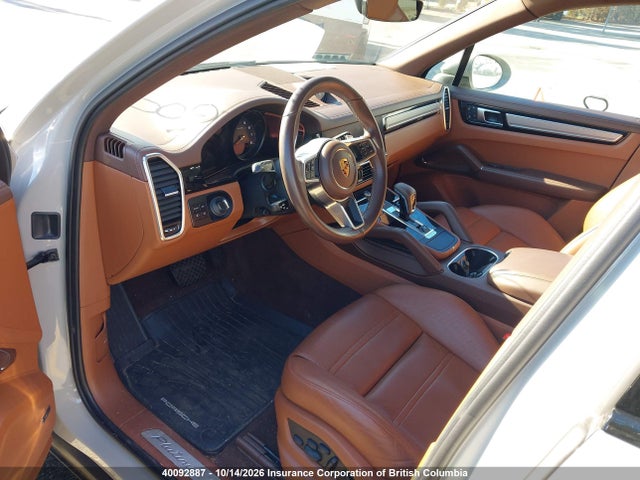 40092887 :رقم المزاد ، WP1AA2AY7NDA07561 vin ، 2022 Porsche Cayenne مزاد بيع