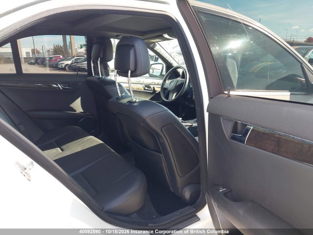 40092890 :رقم المزاد ، WDDGF87XX9F321669 vin ، 2009 Mercedes-benz C 350 4matic مزاد بيع