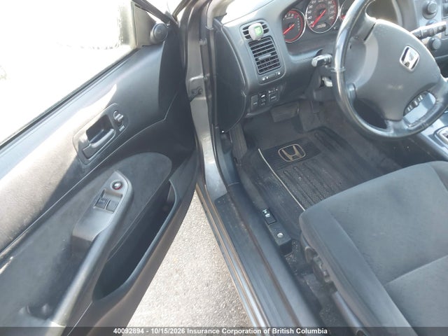 2005 Honda Civic მანქანა იყიდება აუქციონზე, vin: 1HGEM22905L810995, აუქციონის ნომერი: 40092894