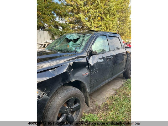 40092897 :رقم المزاد ، 1C6RR7MT3FS783488 vin ، 2015 Ram 1500 Sport مزاد بيع