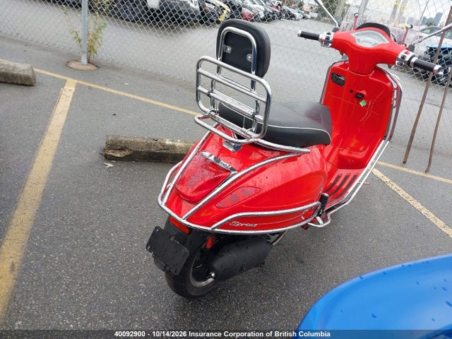 Vespa Sprint 2019 ZAPC536B1K5201743 Image 4