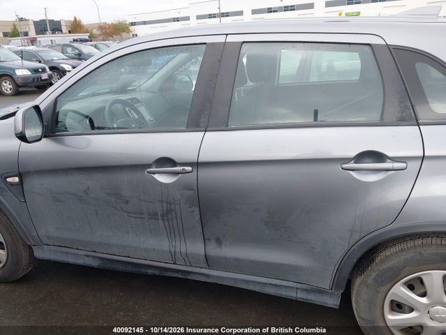 Продажа на аукционе авто 2021 Mitsubishi Rvr Es, vin: JA4AJUAUXMU605386, номер лота: 40092145