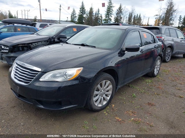 Chrysler 200 2014 1C3CCBAB3EN131678 Image 2