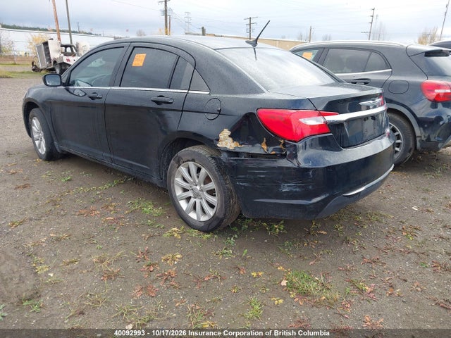 Chrysler 200 2014 1C3CCBAB3EN131678 Image 3