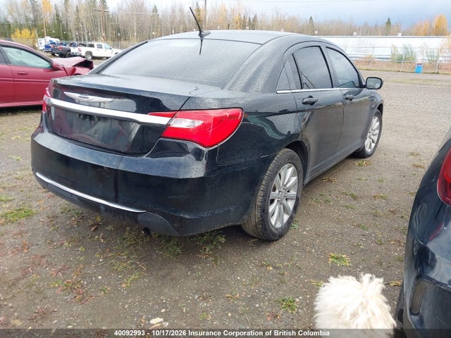 Chrysler 200 2014 1C3CCBAB3EN131678 Image 4