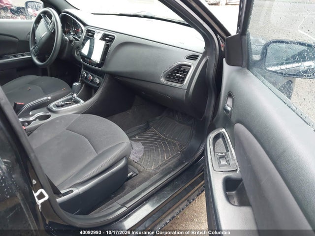 Chrysler 200 2014 1C3CCBAB3EN131678 Image 5
