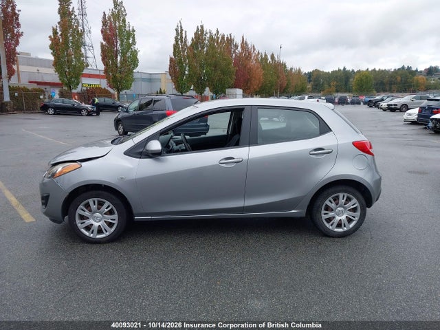 40093021 :رقم المزاد ، JM1DE1HYXB0127683 vin ، 2011 Mazda Mazda2 مزاد بيع