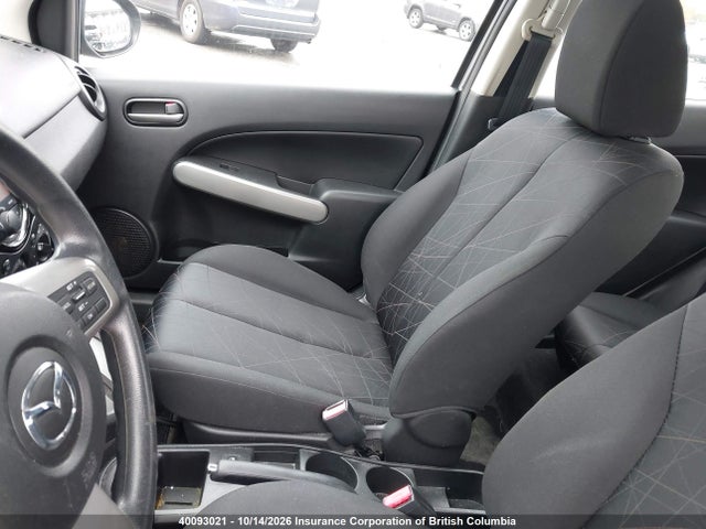 40093021 :رقم المزاد ، JM1DE1HYXB0127683 vin ، 2011 Mazda Mazda2 مزاد بيع