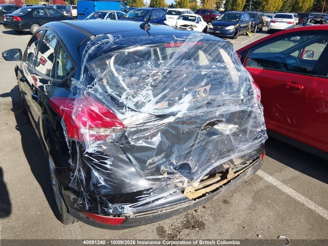 Продаж на аукціоні авто 2015 Ford Focus Se, vin: 1FADP3K22FL327526, номер лоту: 40091240