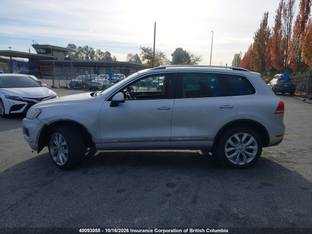 2011 Volkswagen Touareg V6 Tdi მანქანა იყიდება აუქციონზე, vin: WVGDK9BP6BD007052, აუქციონის ნომერი: 40093058