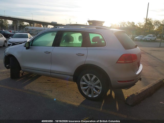 2011 Volkswagen Touareg V6 Tdi მანქანა იყიდება აუქციონზე, vin: WVGDK9BP6BD007052, აუქციონის ნომერი: 40093058