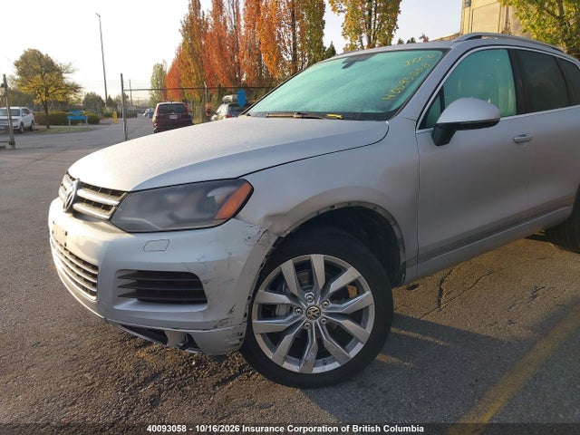2011 Volkswagen Touareg V6 Tdi მანქანა იყიდება აუქციონზე, vin: WVGDK9BP6BD007052, აუქციონის ნომერი: 40093058