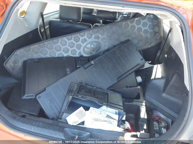 JTDZN3EU0HJ058119 Toyota PRIUS V