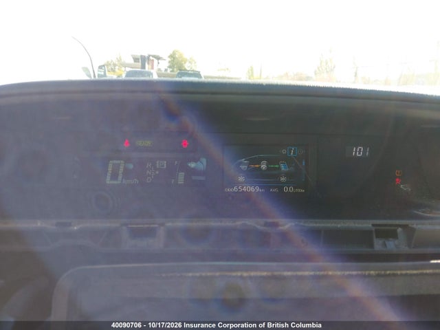 JTDZN3EU0HJ058119 Toyota PRIUS V