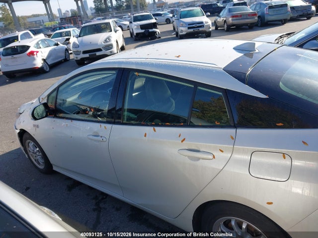 40093125 :رقم المزاد ، JTDKARFPXL3158590 vin ، 2020 Toyota Prius مزاد بيع