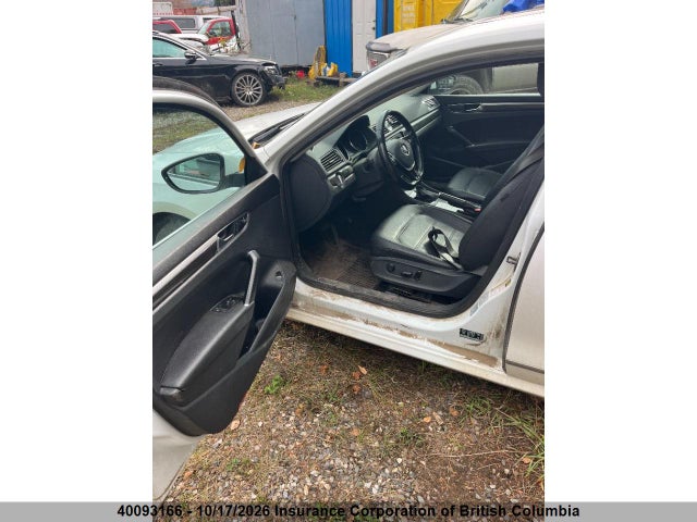 Volkswagen PASSAT SE 2017 1VWBT7A37HC015992 Image 7