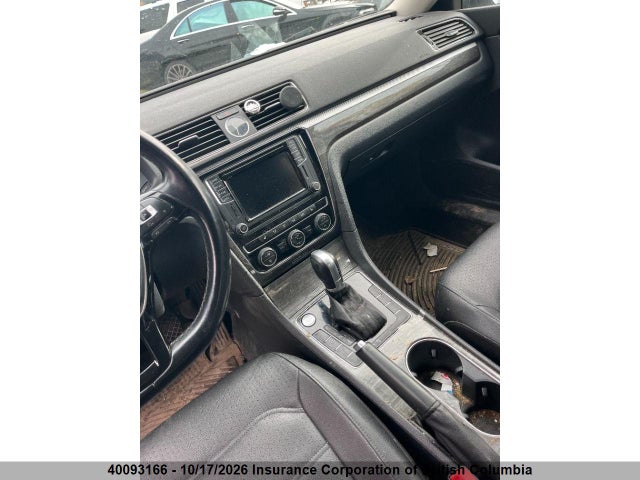 Volkswagen PASSAT SE 2017 1VWBT7A37HC015992 Image 8