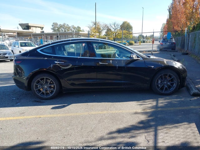 Продажа на аукционе авто 2018 Tesla Model 3 Long Range/mid Range, vin: 5YJ3E1EA1JF075542, номер лота: 40093179