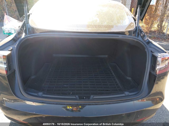 Продажа на аукционе авто 2018 Tesla Model 3 Long Range/mid Range, vin: 5YJ3E1EA1JF075542, номер лота: 40093179