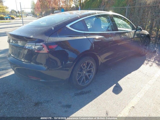 Продажа на аукционе авто 2018 Tesla Model 3 Long Range/mid Range, vin: 5YJ3E1EA1JF075542, номер лота: 40093179