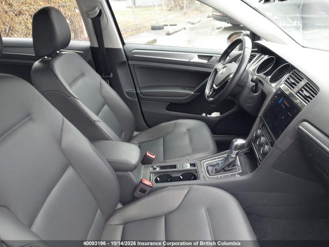 Продажа на аукционе авто 2017 Volkswagen Golf, vin: WVWPR7AU9HW954446, номер лота: 40093196