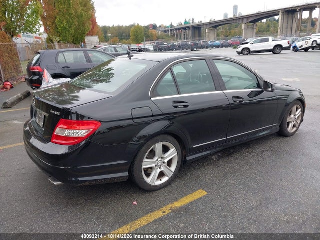 40093214 :رقم المزاد ، WDDGF8BB3BF588220 vin ، 2011 Mercedes-benz C 300 4matic مزاد بيع