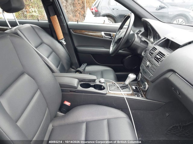 40093214 :رقم المزاد ، WDDGF8BB3BF588220 vin ، 2011 Mercedes-benz C 300 4matic مزاد بيع