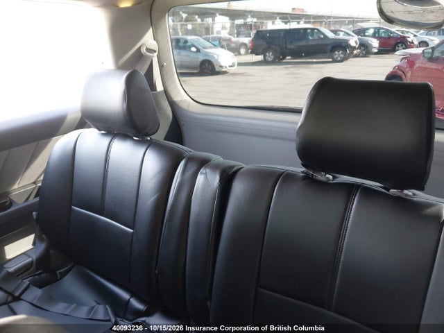 Продажа на аукционе авто 2004 Toyota Alphard, vin: ANH150022859, номер лота: 40093236