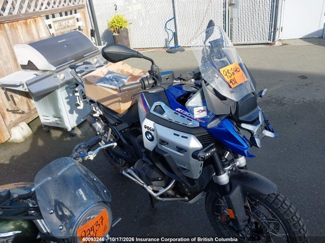 40093246 :رقم المزاد ، WB10M3301S6K59336 vin ، 2025 Bmw R 1300 Gs Adventure مزاد بيع
