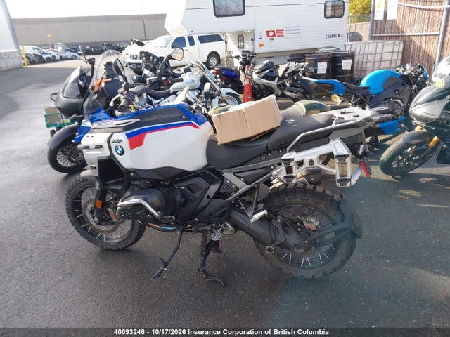 40093246 :رقم المزاد ، WB10M3301S6K59336 vin ، 2025 Bmw R 1300 Gs Adventure مزاد بيع