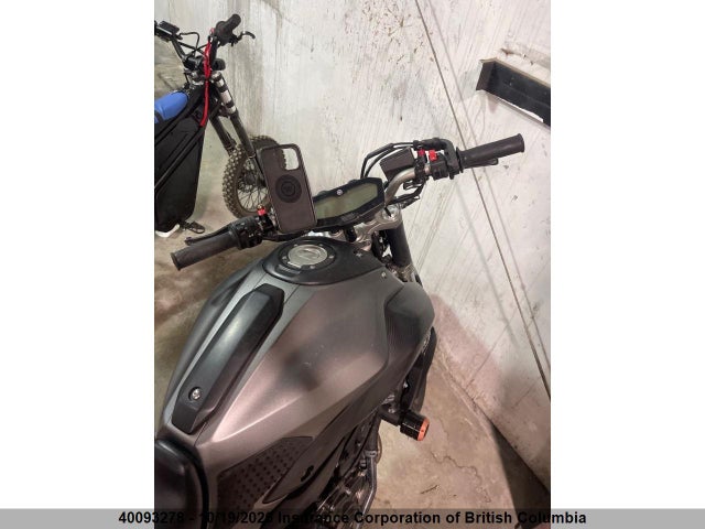 Yamaha FZ07 2015 JYARM06N5FA000735 Image 10