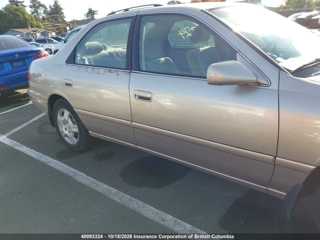 40093324 :رقم المزاد ، JT2BG22K310532822 vin ، 2001 Toyota Camry مزاد بيع