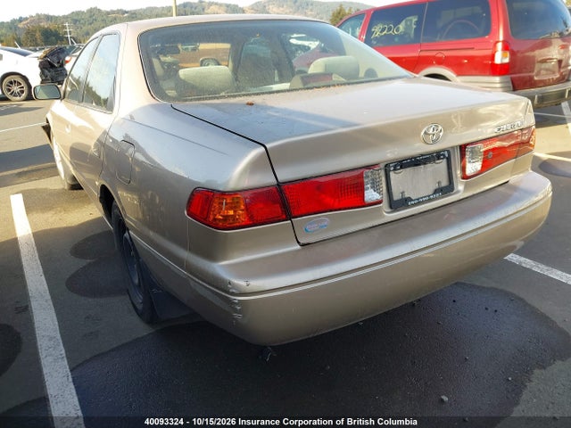 40093324 :رقم المزاد ، JT2BG22K310532822 vin ، 2001 Toyota Camry مزاد بيع