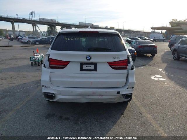 BMW X5 2016 5UXKR0C57G0P19941 Image 17