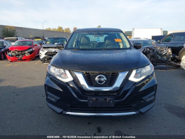 40093469 :رقم المزاد ، 5N1AT2MV8JC721627 vin ، 2018 Nissan Rogue مزاد بيع