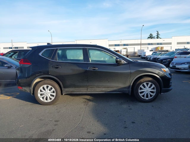 40093469 :رقم المزاد ، 5N1AT2MV8JC721627 vin ، 2018 Nissan Rogue مزاد بيع
