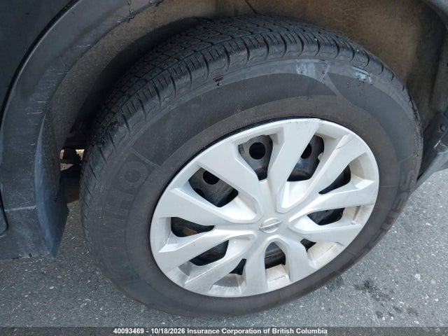 40093469 :رقم المزاد ، 5N1AT2MV8JC721627 vin ، 2018 Nissan Rogue مزاد بيع