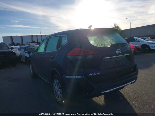40093469 :رقم المزاد ، 5N1AT2MV8JC721627 vin ، 2018 Nissan Rogue مزاد بيع
