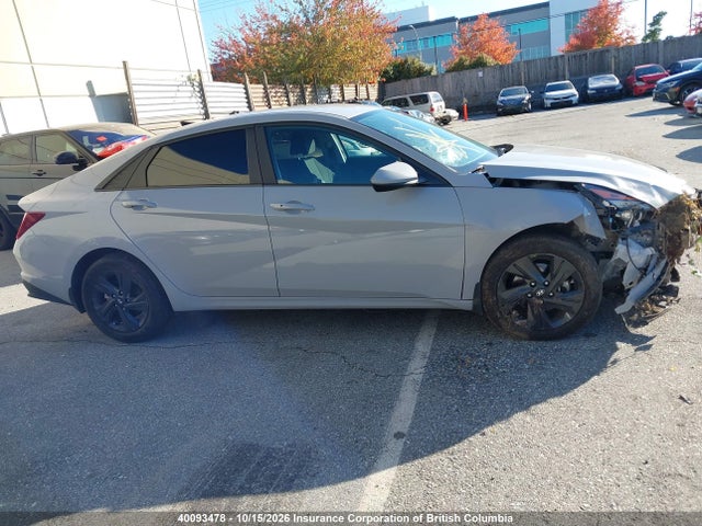 KMHLM4AG9MU099352 Hyundai ELANTRA SEL