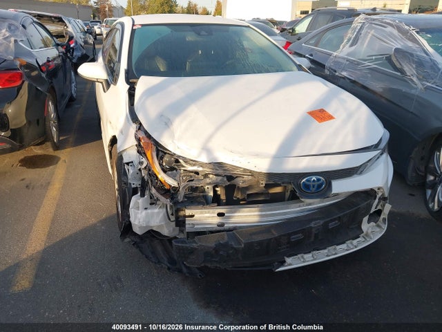 40093491 :رقم المزاد ، JTDBAMDE6NJ039227 vin ، 2022 Toyota Corolla Hybrid Base W/li Battery مزاد بيع
