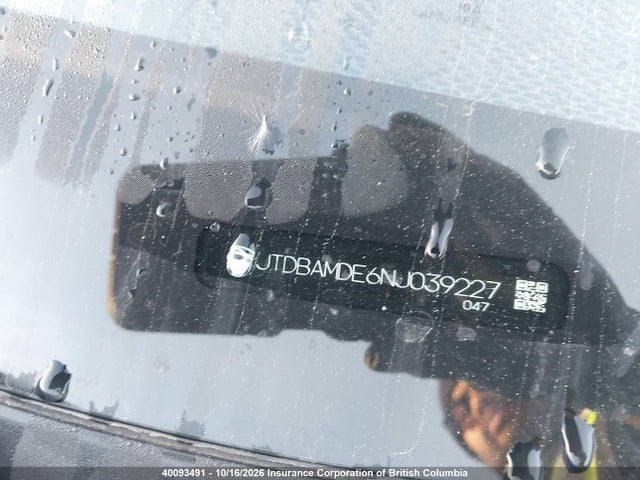 40093491 :رقم المزاد ، JTDBAMDE6NJ039227 vin ، 2022 Toyota Corolla Hybrid Base W/li Battery مزاد بيع