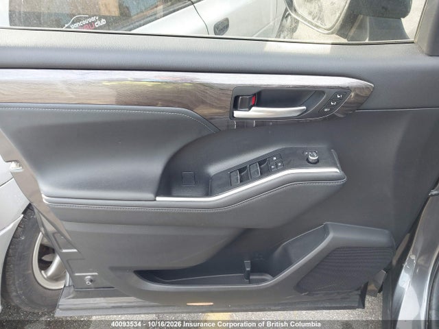 Продажа на аукционе авто 2023 Toyota Highlander Hybrid Limited/hybrid Platinum, vin: 5TDEBRCH8PS124675, номер лота: 40093534