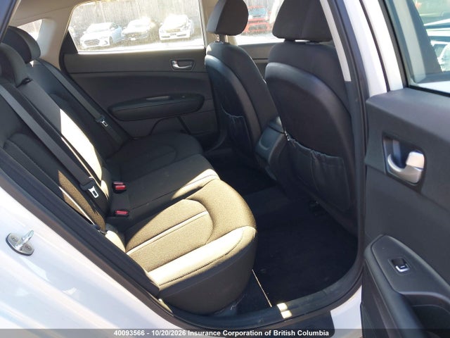 KIA Optima Lx 2016 5XXGT4L31GG006708 Image 8