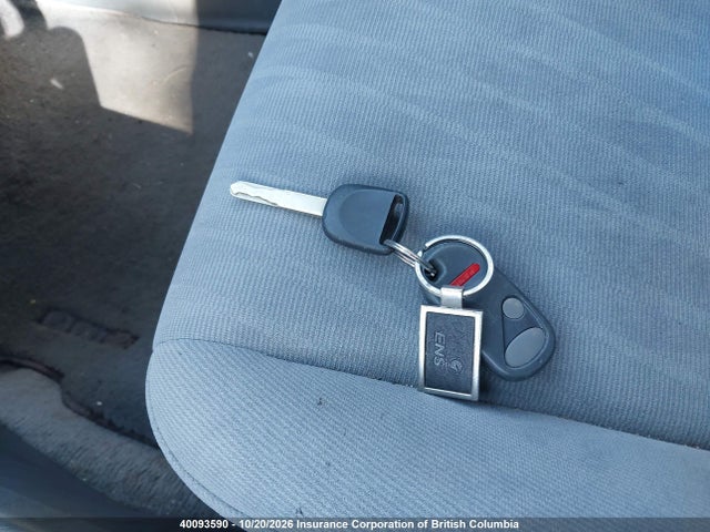 40093590 :رقم المزاد ، 2HGES16654H905712 vin ، 2004 Honda Civic مزاد بيع
